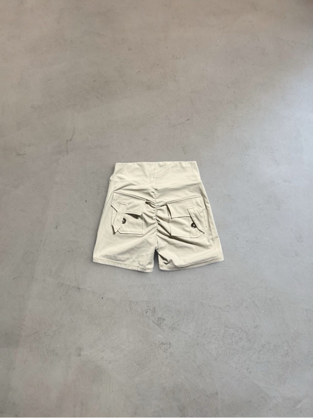 Crossover Scrunch Biker Shorts